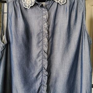 Elle Blue Sleeveless Blouse with White Floral Collar